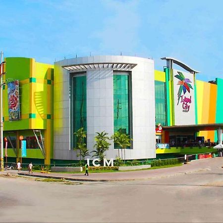 טאגבילראן סיטי Zen Rooms Vest Grand Suites Bohol מראה חיצוני תמונה