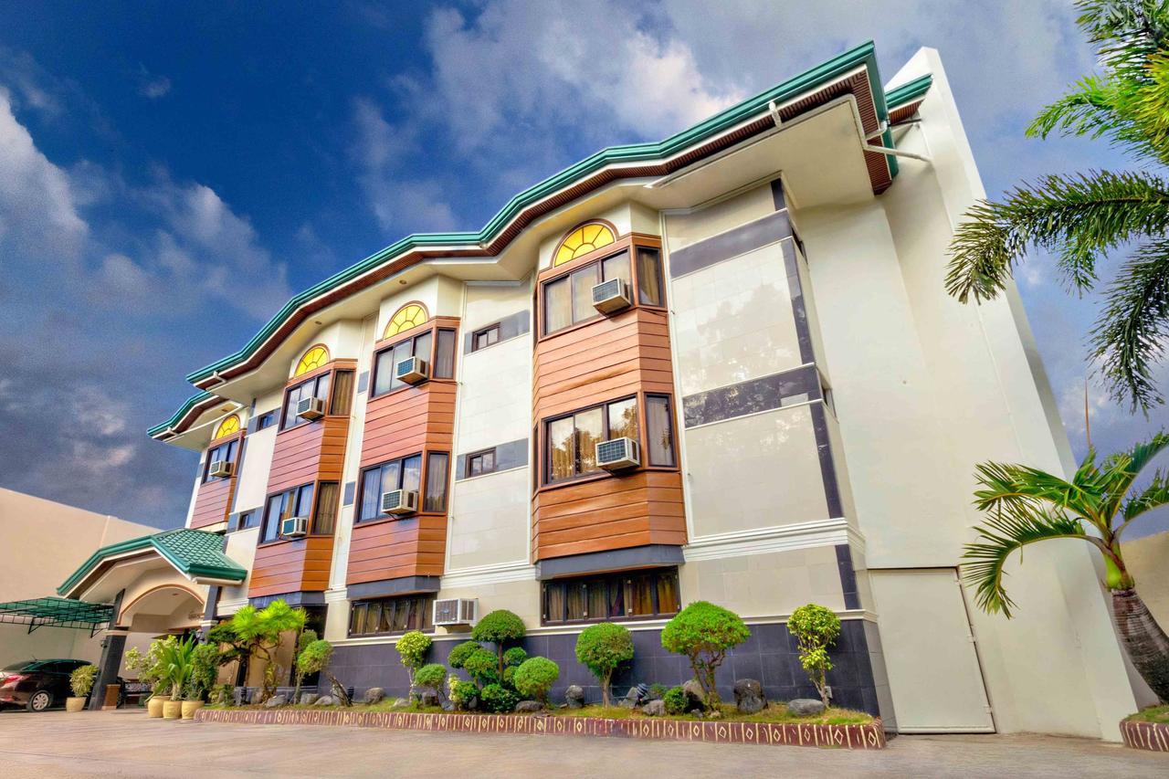 טאגבילראן סיטי Zen Rooms Vest Grand Suites Bohol מראה חיצוני תמונה