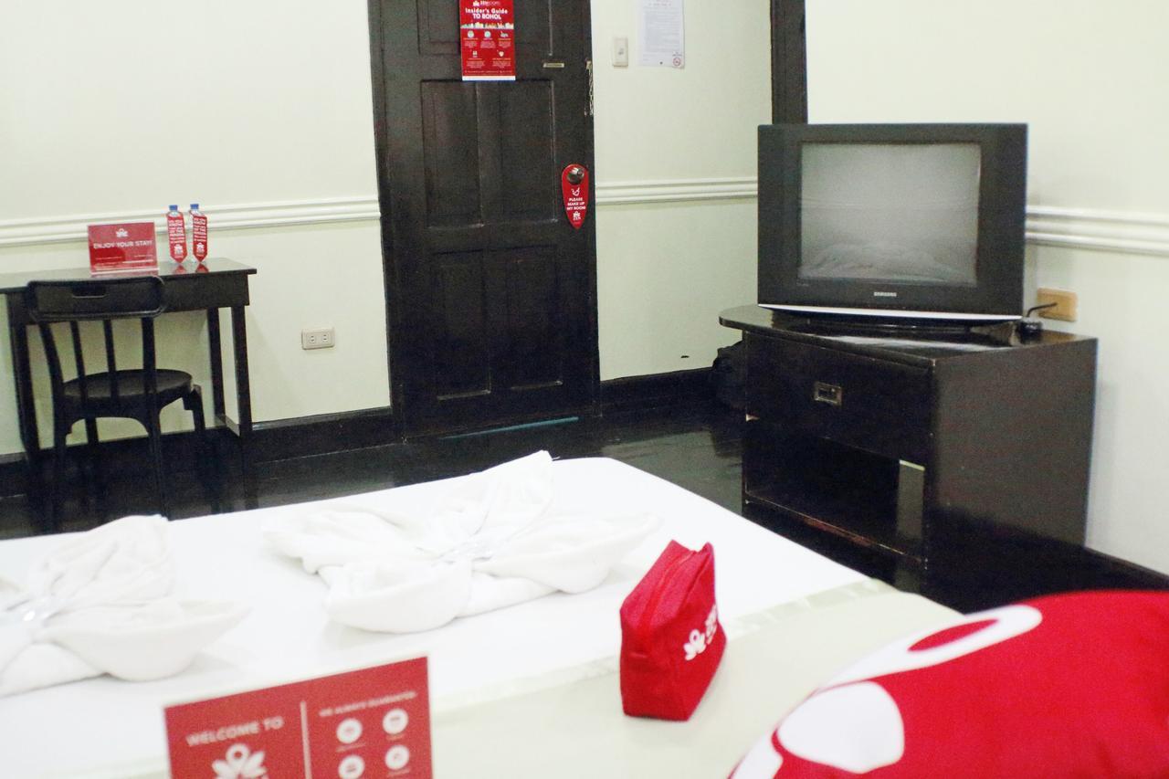 טאגבילראן סיטי Zen Rooms Vest Grand Suites Bohol מראה חיצוני תמונה
